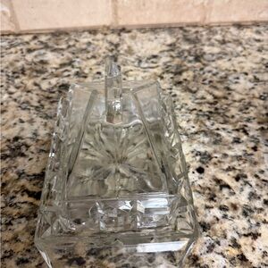 Elegant Crystal Glass Soap Dish
